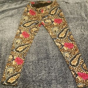 Leopard print paisly/flower leggings